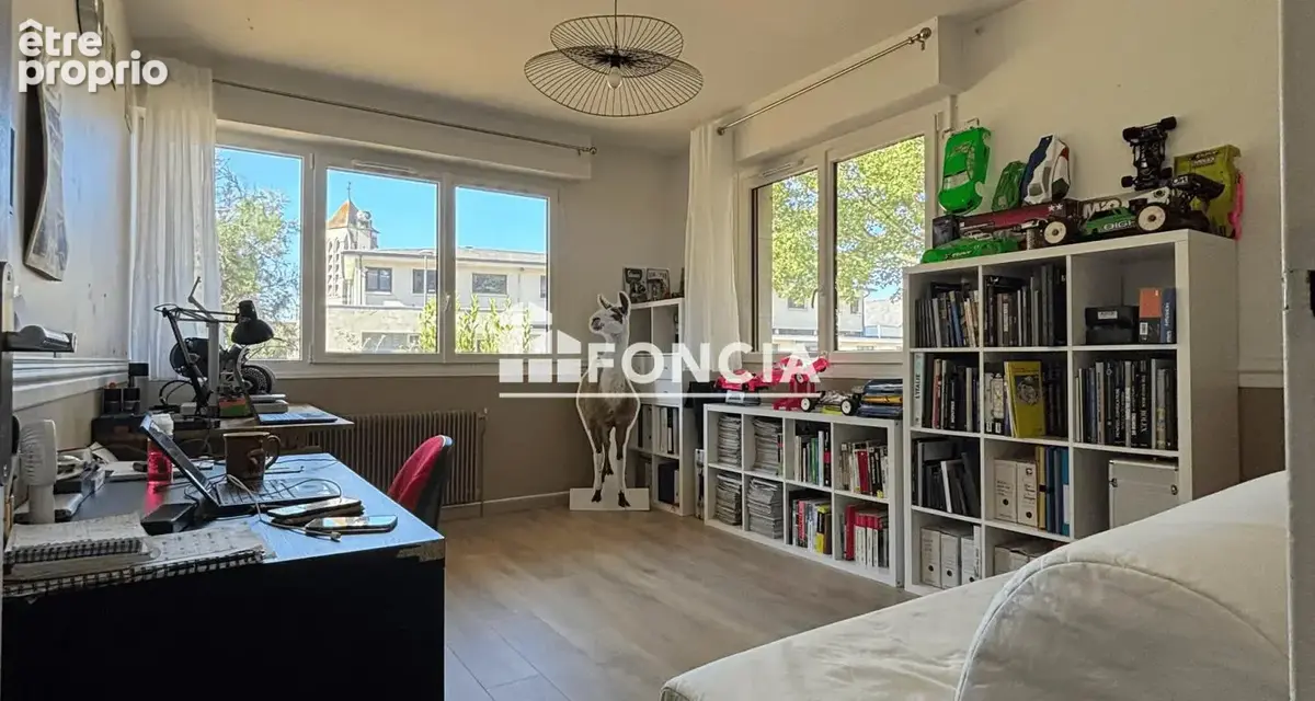 Appartement T4 102 m2, rénové dans un cadre privilégié à ETIOLLES avec PISCINE ET TERRAINS DE TENNIS - photo 10