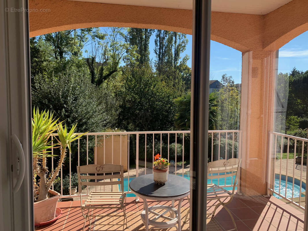 Maison à CHARBONNIERES-LES-BAINS