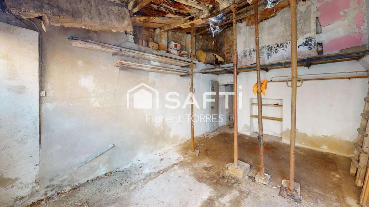 Photo 3 - Parking à SIX-FOURS-LES-PLAGES