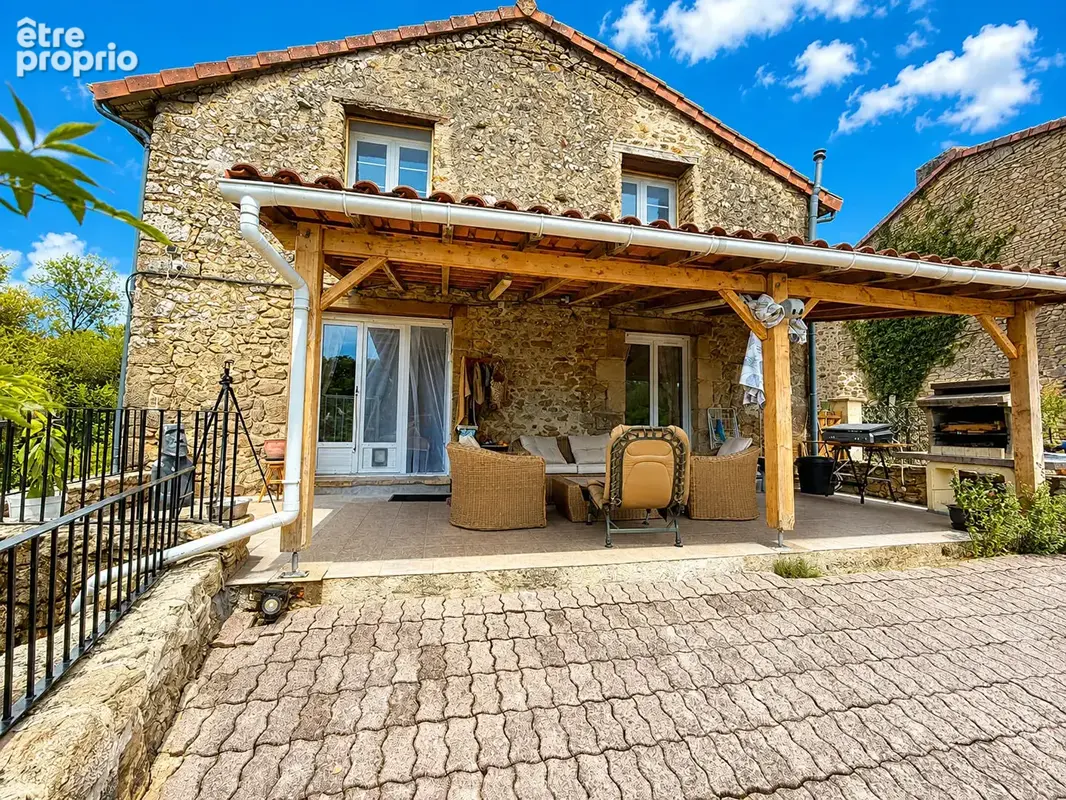 HAUTE VIENNE - Superbe propriété avec étang de pêche à la carpe conforme et 2,5 hectares de terrain - photo 2