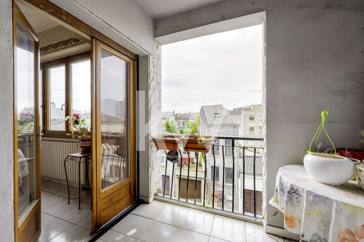 Appartement 72 m² à Bordeaux  - photo 4