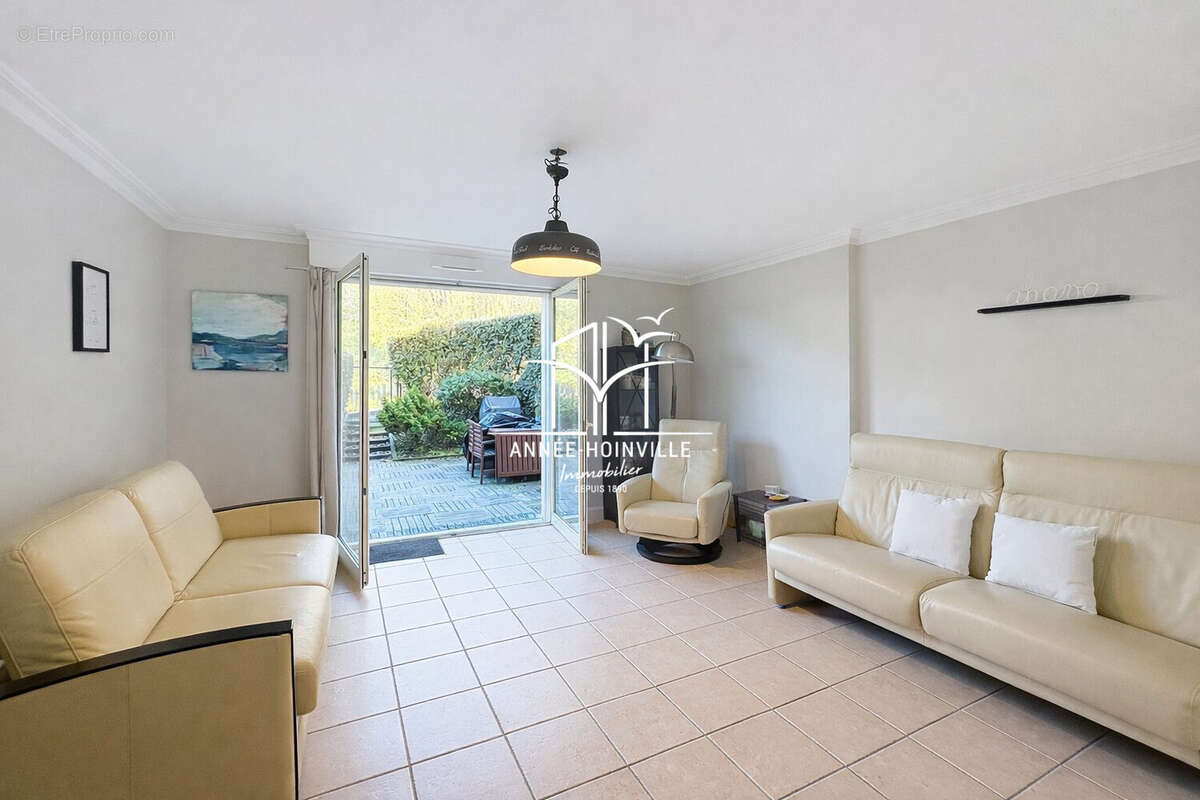 Appartement à TROUVILLE-SUR-MER