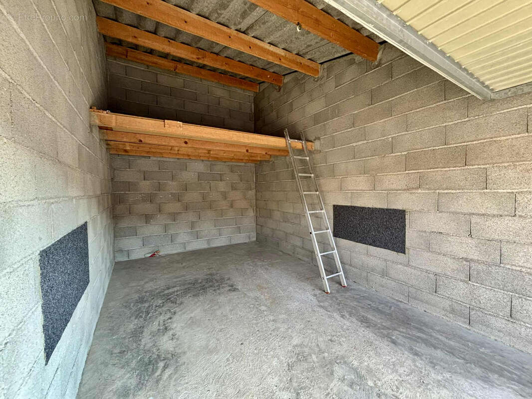 Parking à PORT-LA-NOUVELLE