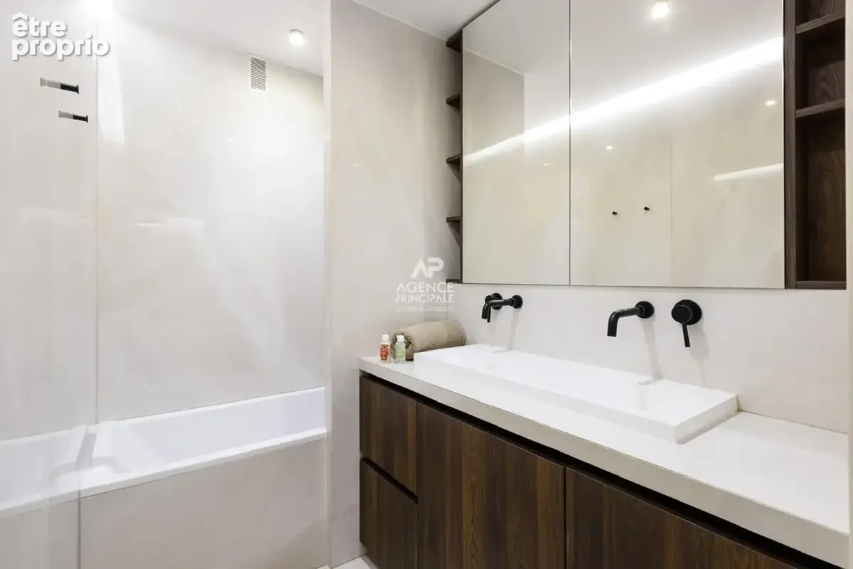 CHAVILLE limite Sèvres - MARIVEL - Beau 4 pièces rénové avec 3 chambres et balcon - photo 17