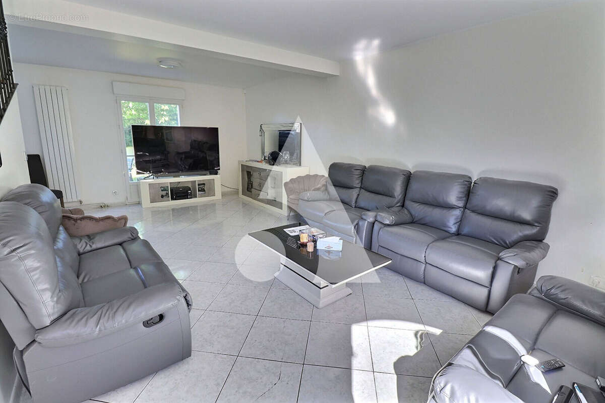 Maison à SAINT-OUEN-L&#039;AUMONE