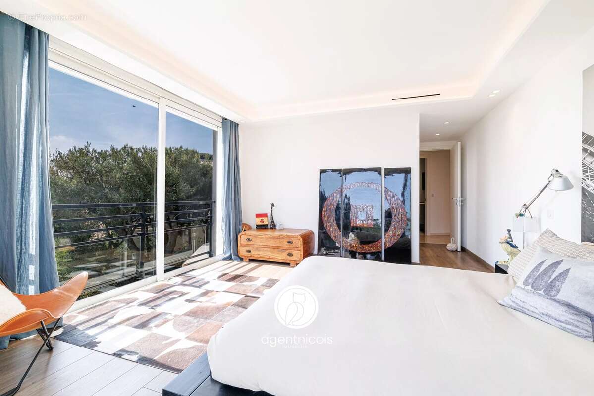 Appartement à VILLEFRANCHE-SUR-MER