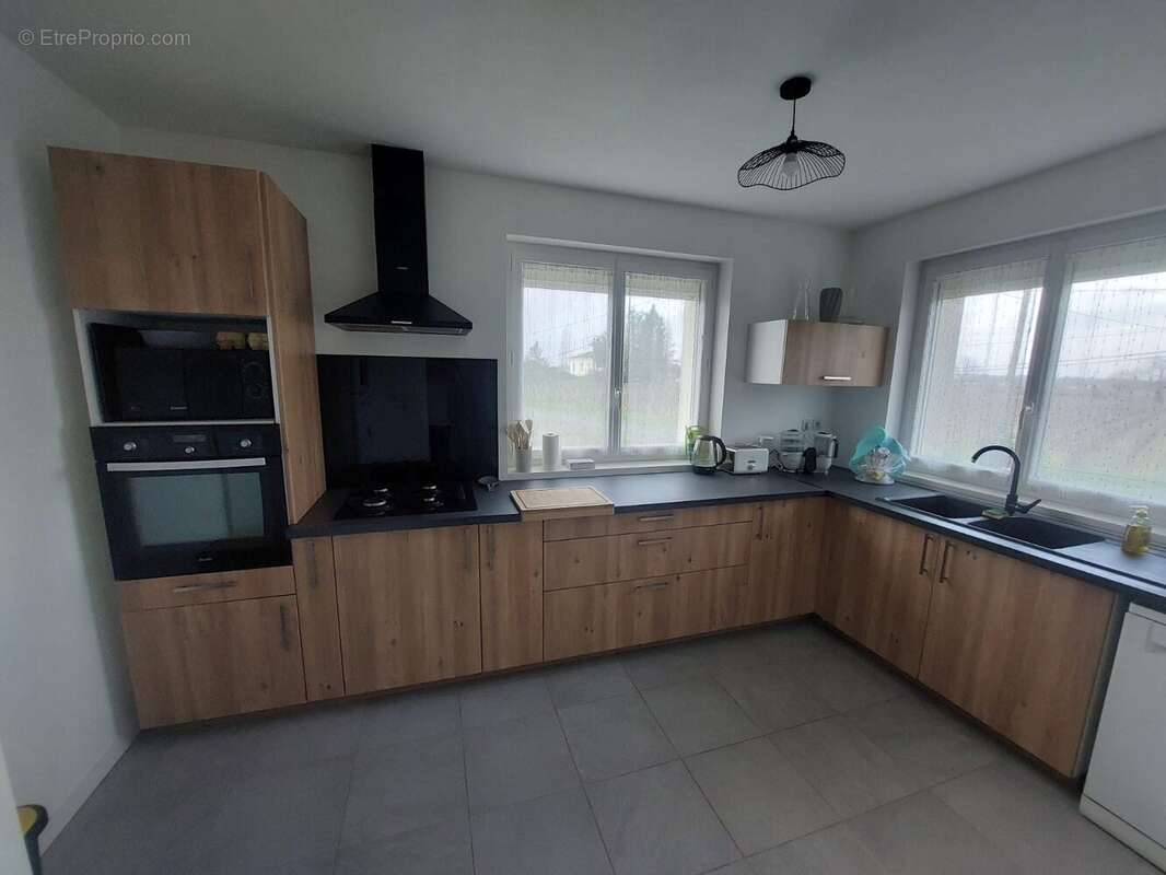 Maison à LALANDE-DE-POMEROL