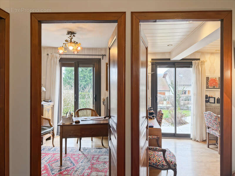 Maison à PREVESSIN-MOENS