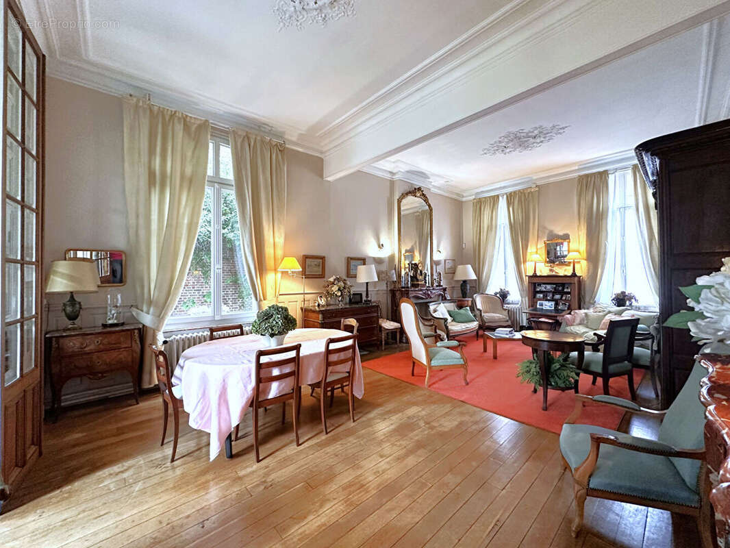 Maison à LE CATEAU-CAMBRESIS