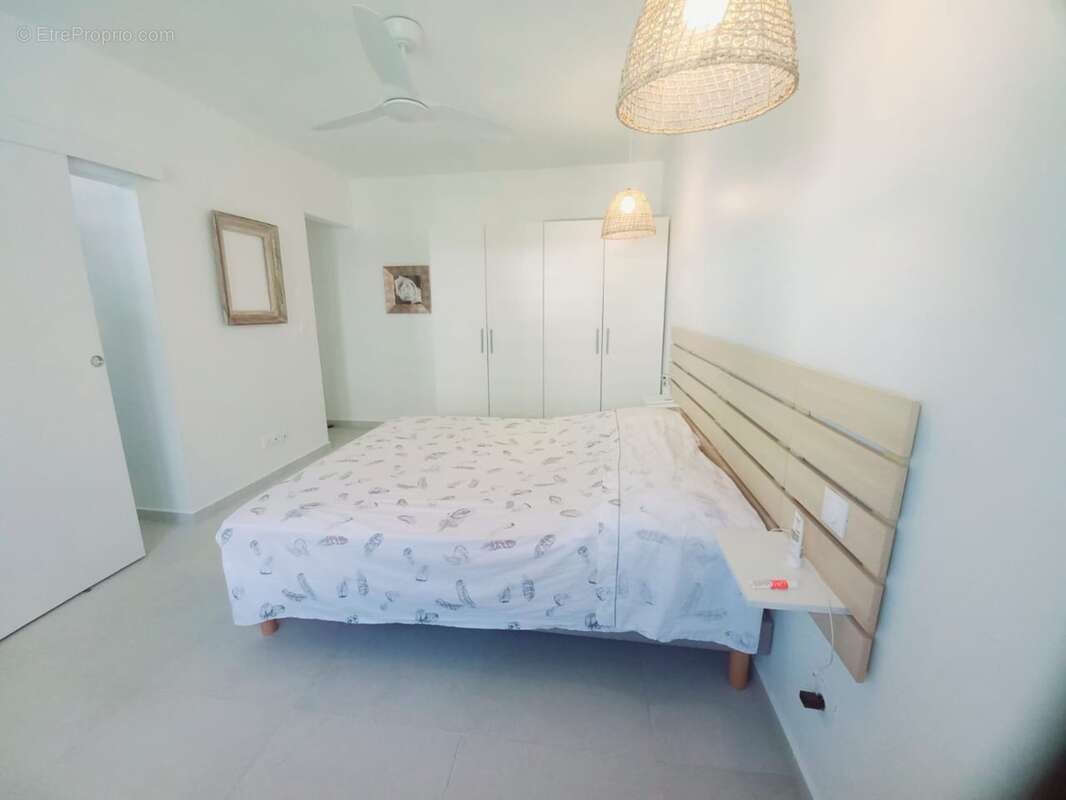 Villa premium T3 & son T2 à vendre à SAINTE ANNE Bourg (971) Guadeloupe - - photo 18