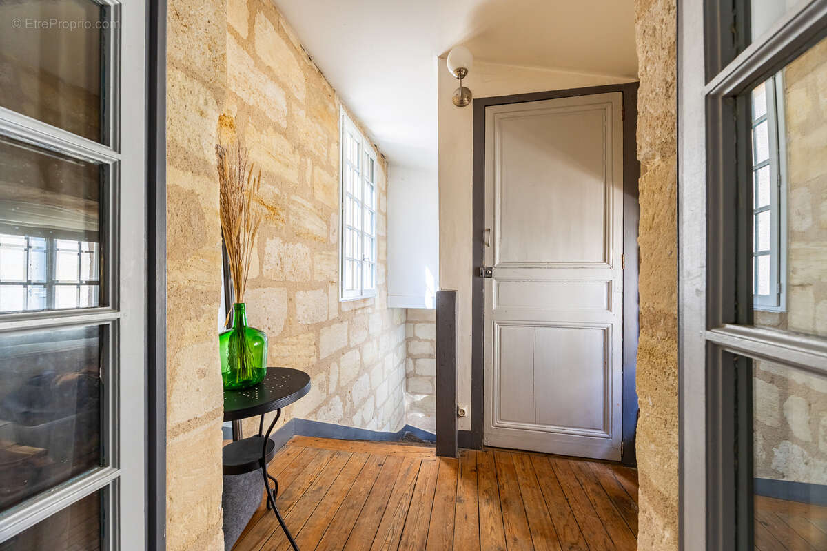 Appartement à BORDEAUX