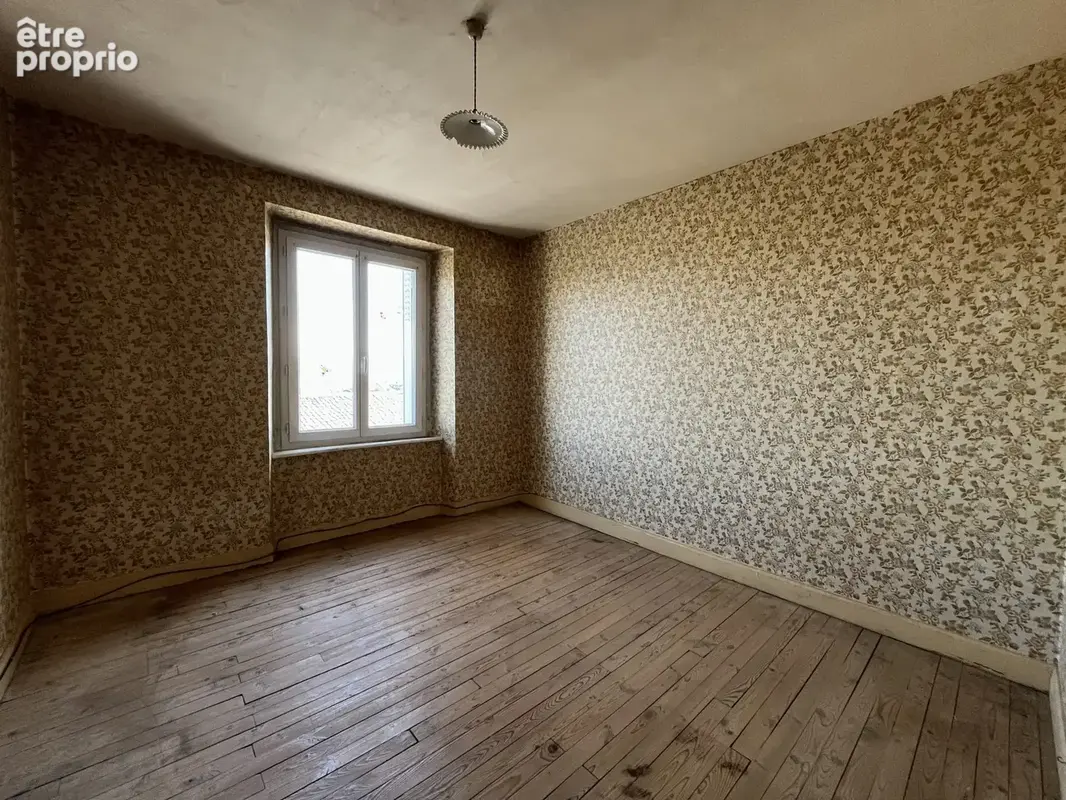 Maison 110 m² à Apchon  - photo 5