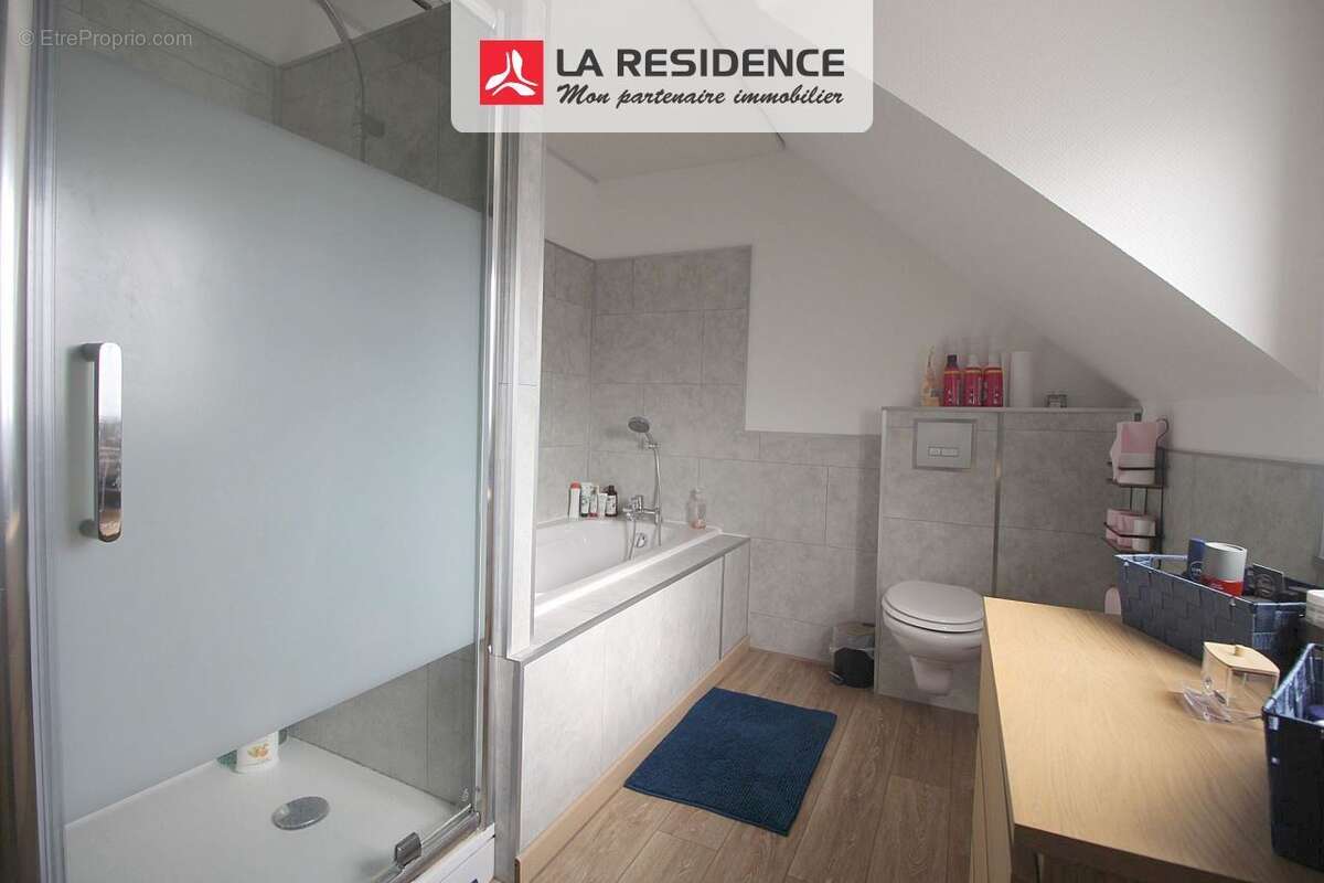 Maison à BONNIERES-SUR-SEINE