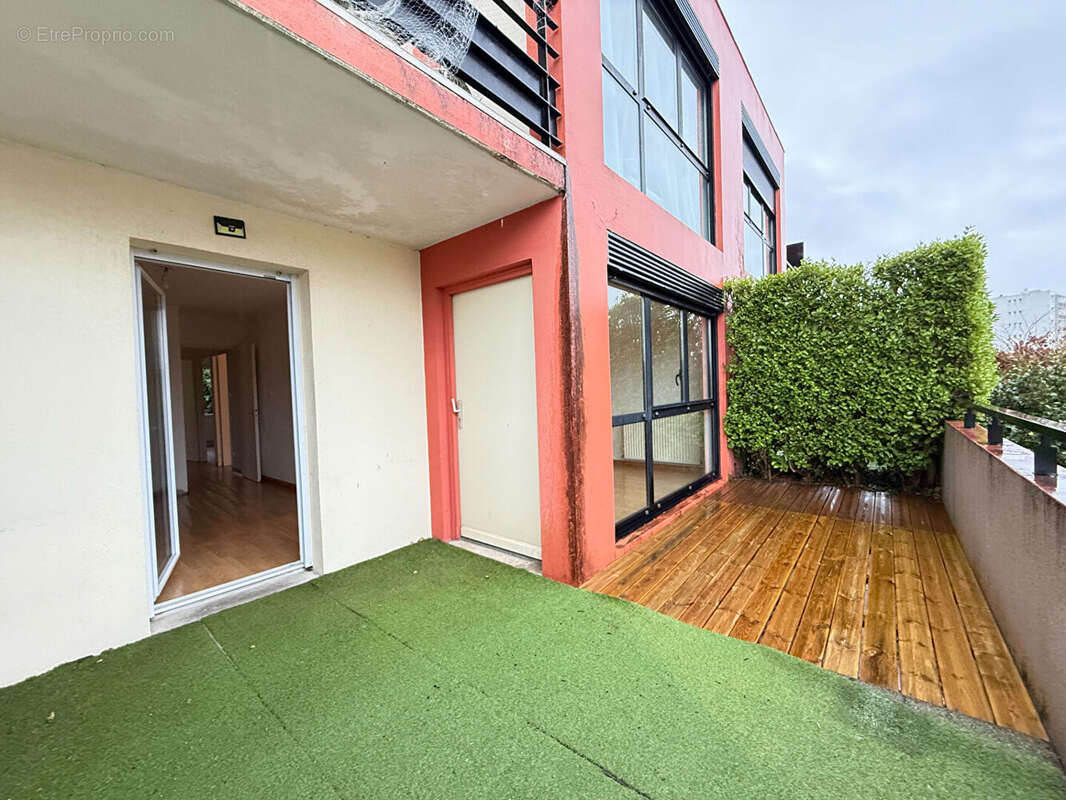 Appartement à LE RELECQ-KERHUON