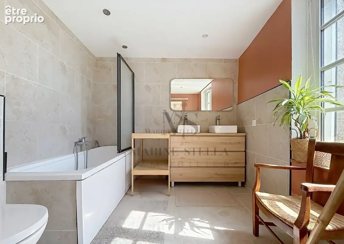 Maison de ville avec studio locatif - centre-ville de maureilhan - photo 8