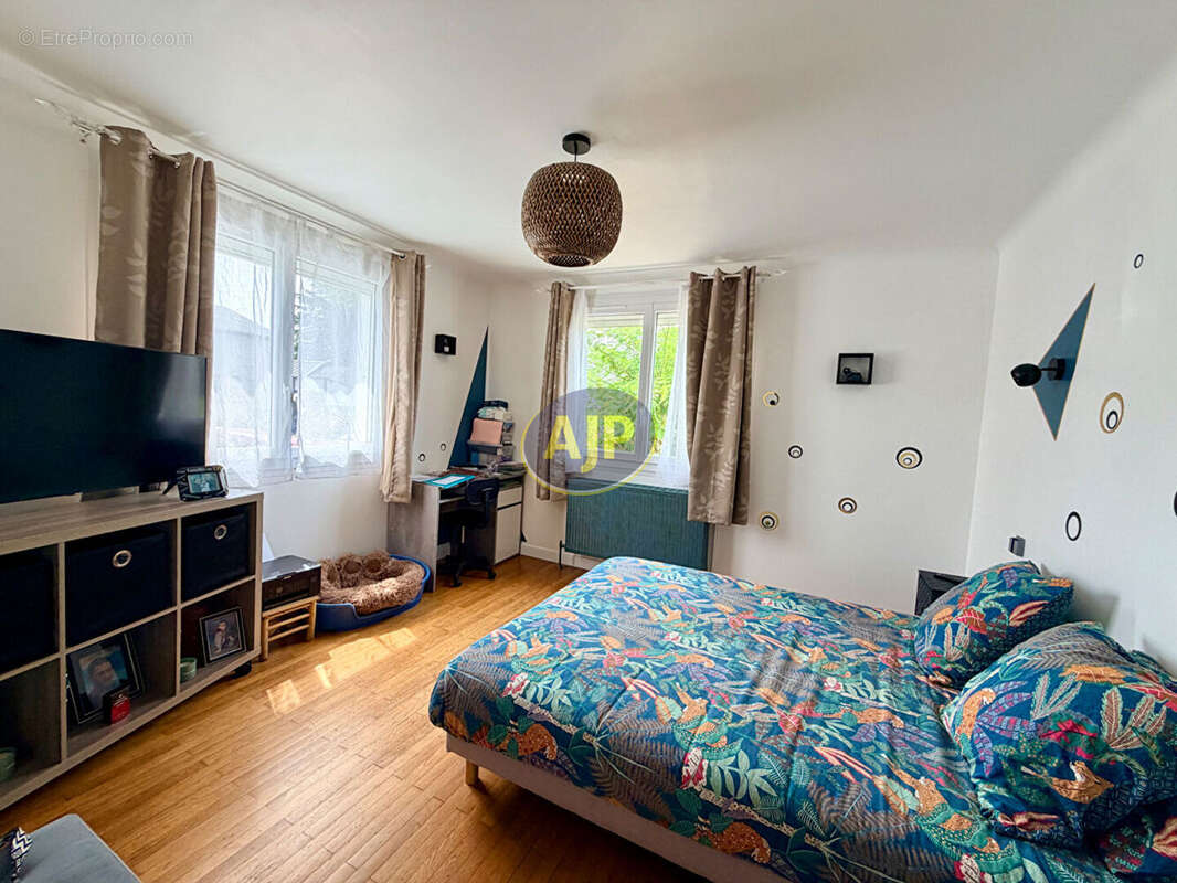 Maison Bourg Avessac - 6 pièces - 108 m2 - 1579 m2 Terrain - photo 8