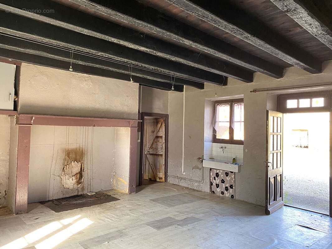 Maison à LES EYZIES-DE-TAYAC-SIREUIL