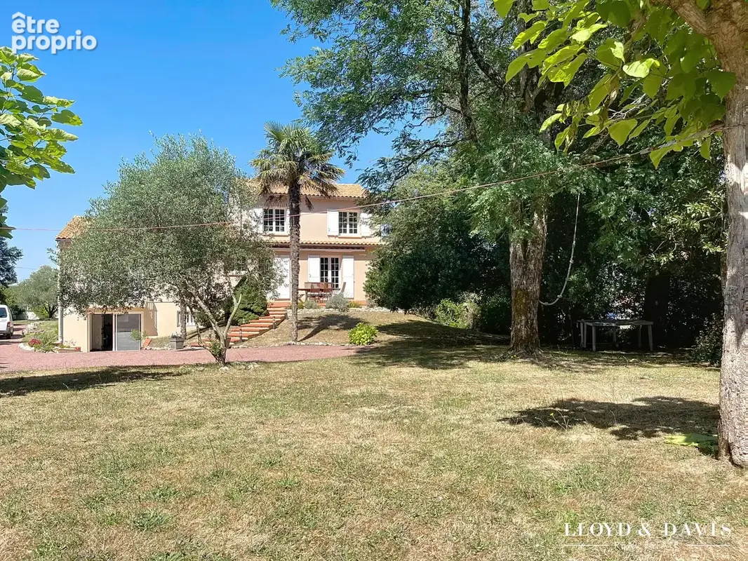 Maison à MESCHERS-SUR-GIRONDE