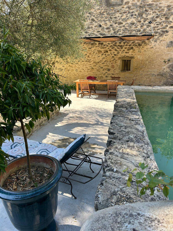 En campagne. chabrillan. propriete de charme sur 2595 m2 parc et jardin. deployee sur 435 m2. dependances . - photo 2