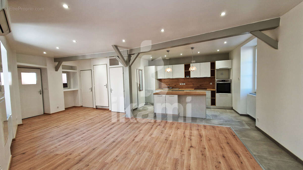 Maison à CHATILLON-SAINT-JEAN