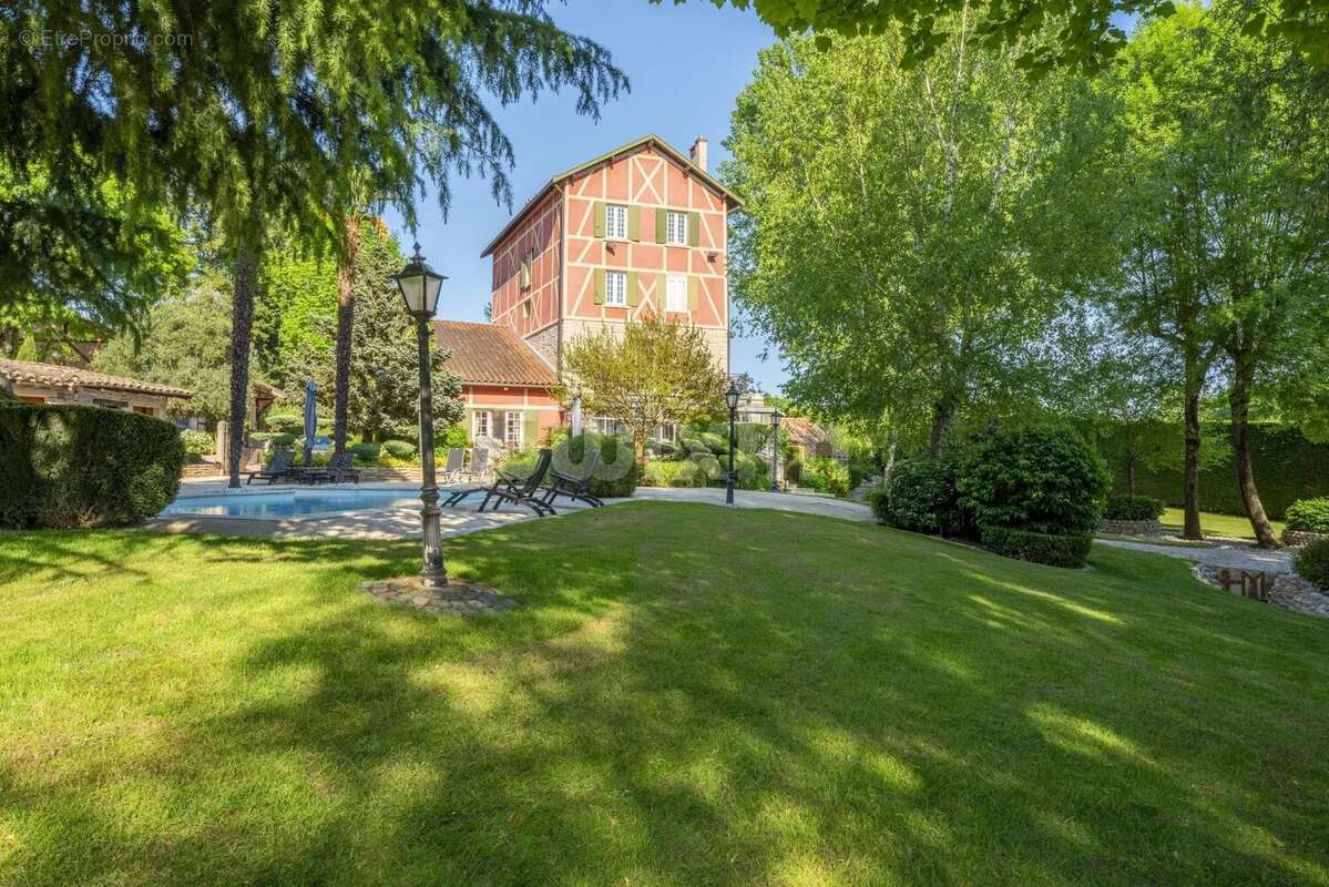 Maison à VILLEFRANCHE-SUR-SAONE