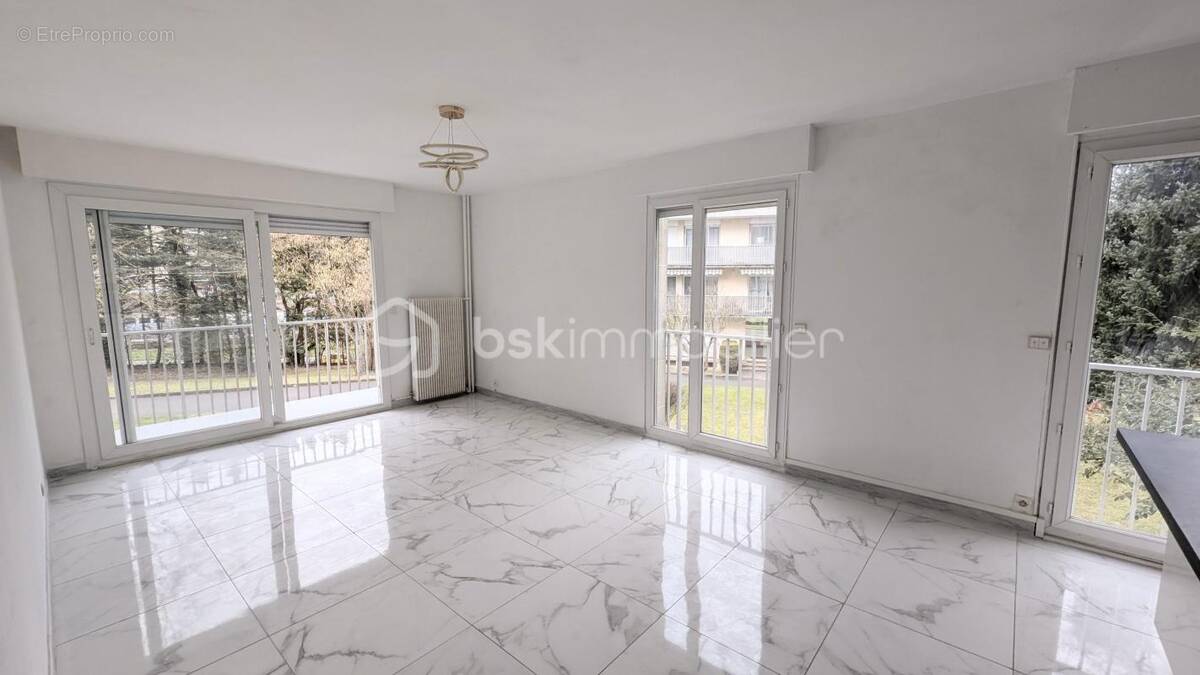 Appartement à RIS-ORANGIS