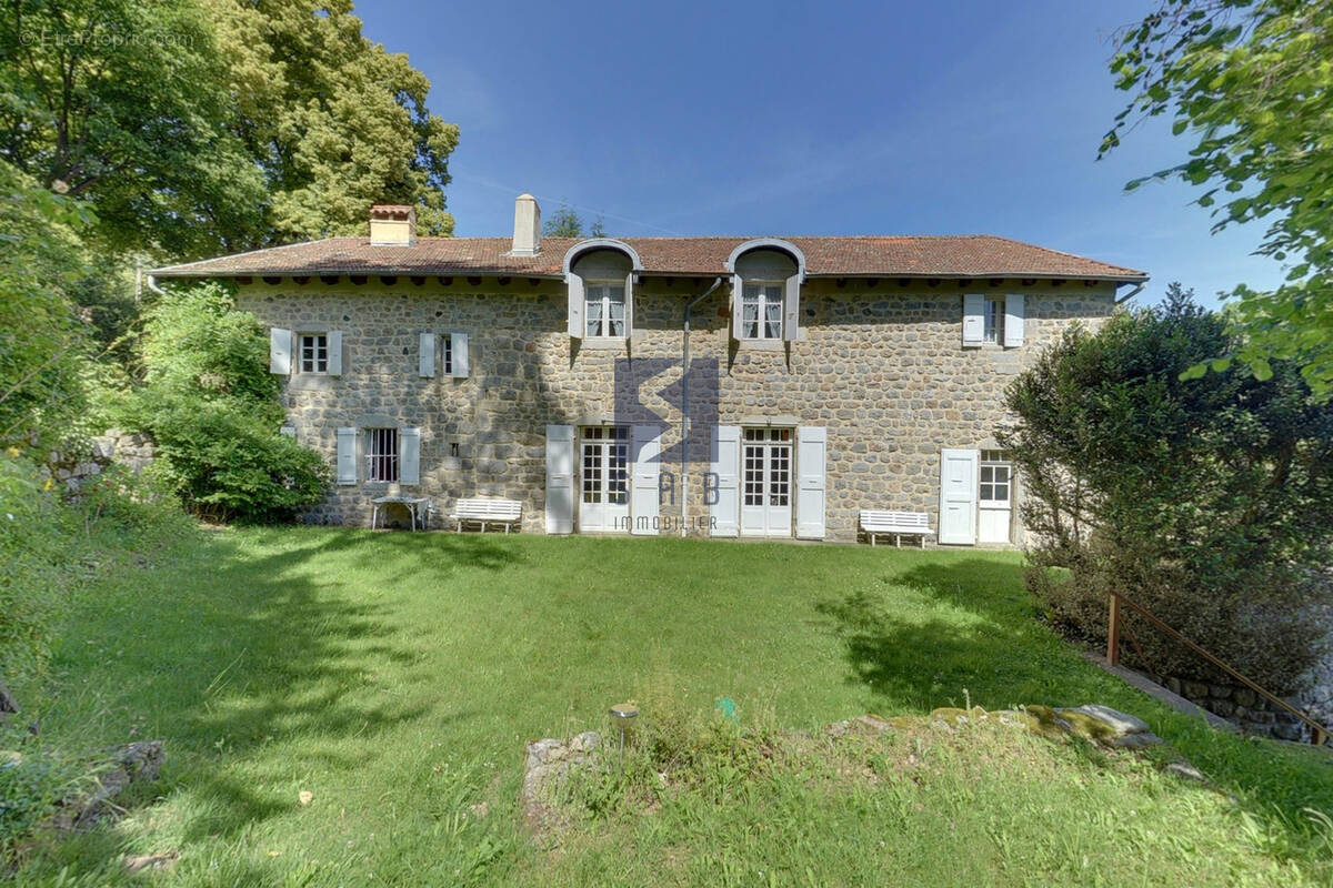 Maison à MARCOLS-LES-EAUX