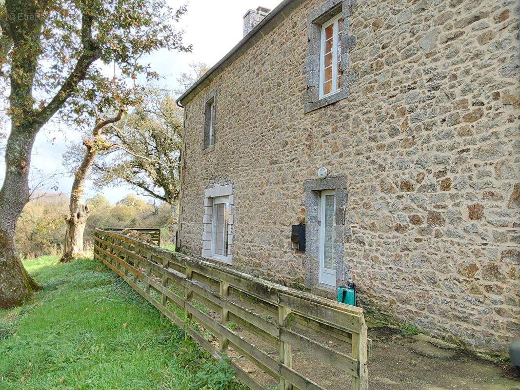 Maison Glomel 5 pièce(s) 171 m2 - photo 15