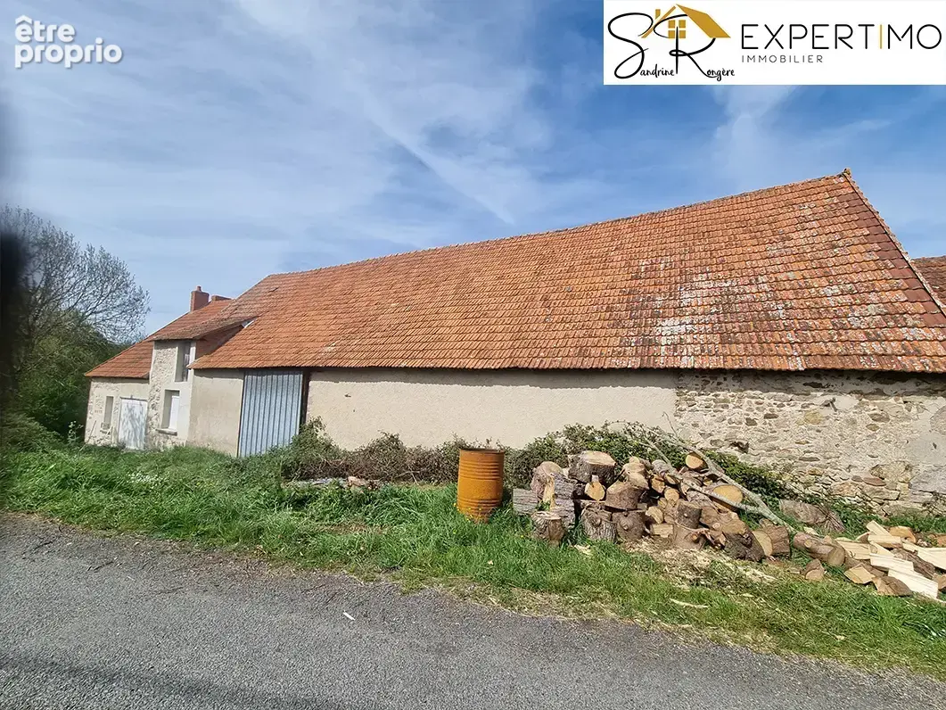 Saint Eloy-les-Mines Grange 206 m2 - photo 1