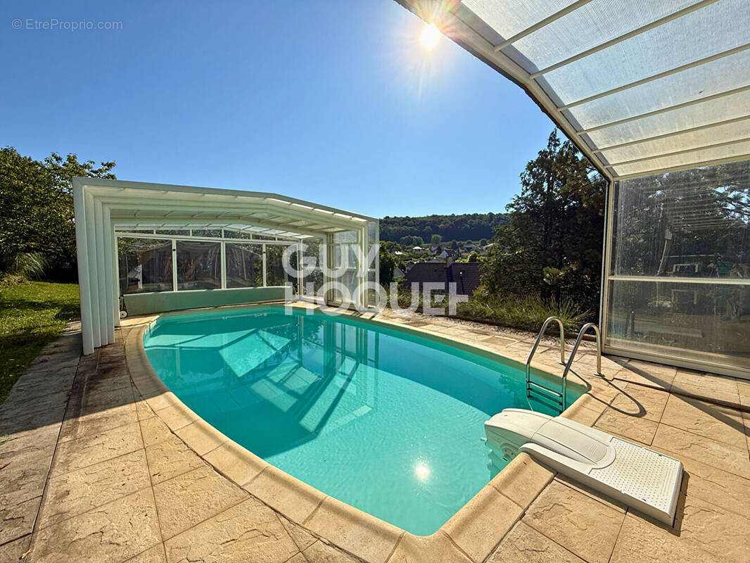 Maison à MISEREY-SALINES