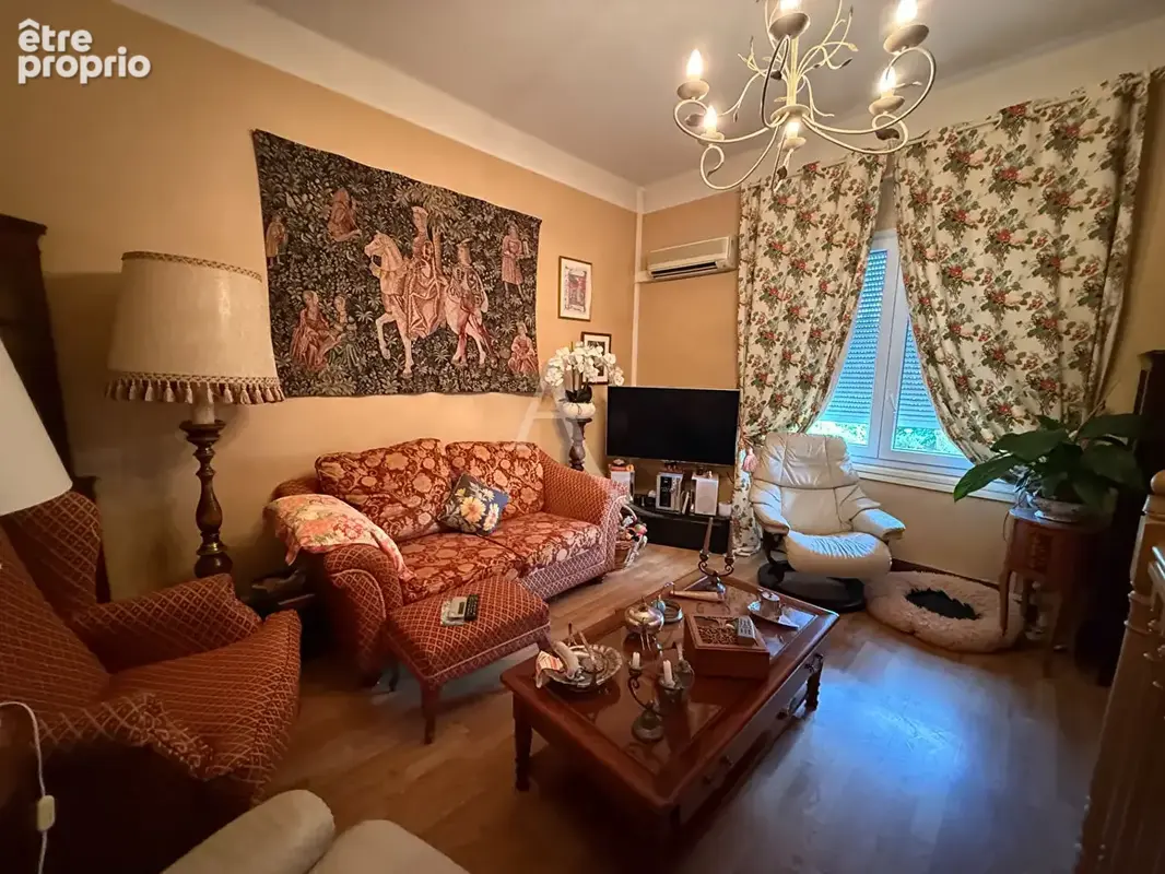 Saint Juery , Belle maison de 234 M² - photo 4