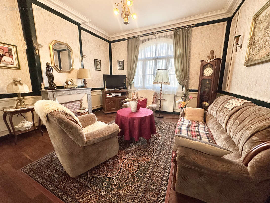 Maison à VILLERS-BRETONNEUX