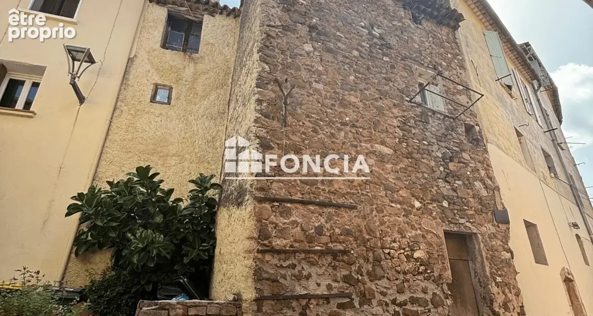 Maison de village à rénover entièrement, cachet ancien et cave voûtée - photo 2