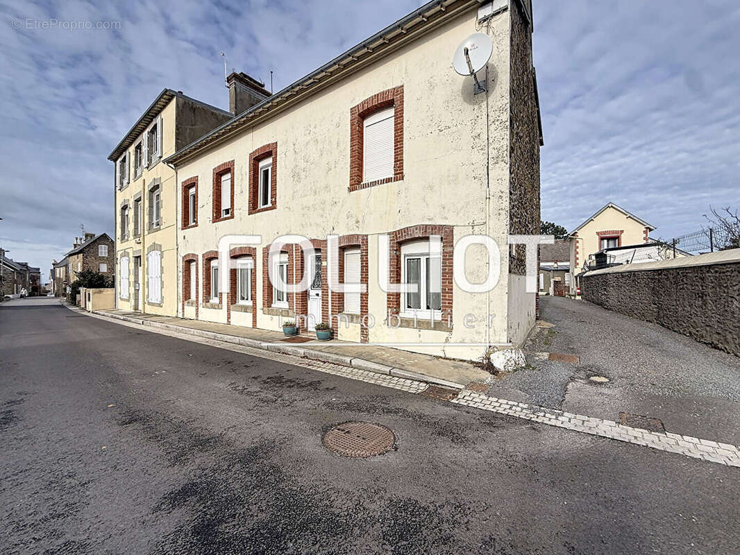 Appartement à SAINT-PAIR-SUR-MER