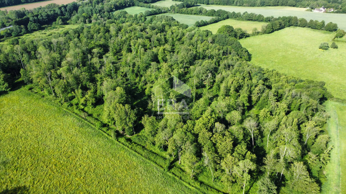 Terrain à THIRON-GARDAIS