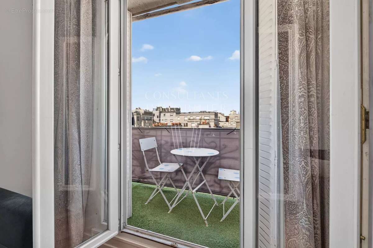 Appartement à LEVALLOIS-PERRET
