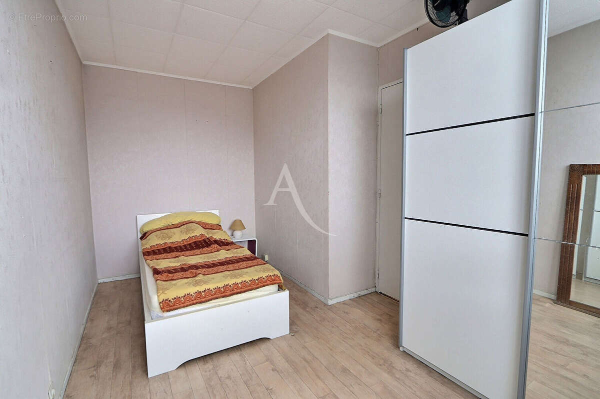 Appartement à AUBERVILLIERS