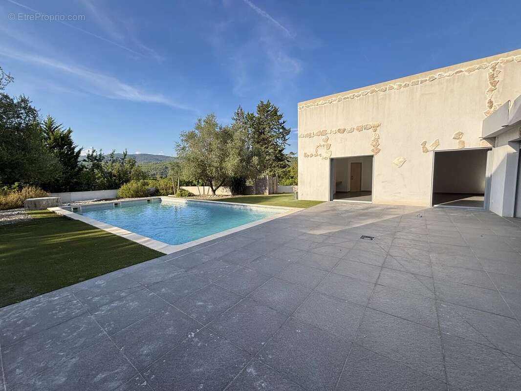 Maison à FIGANIERES