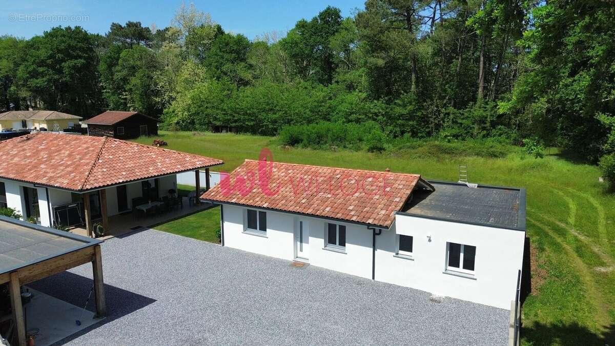 Maison à SAINT-GEOURS-DE-MAREMNE