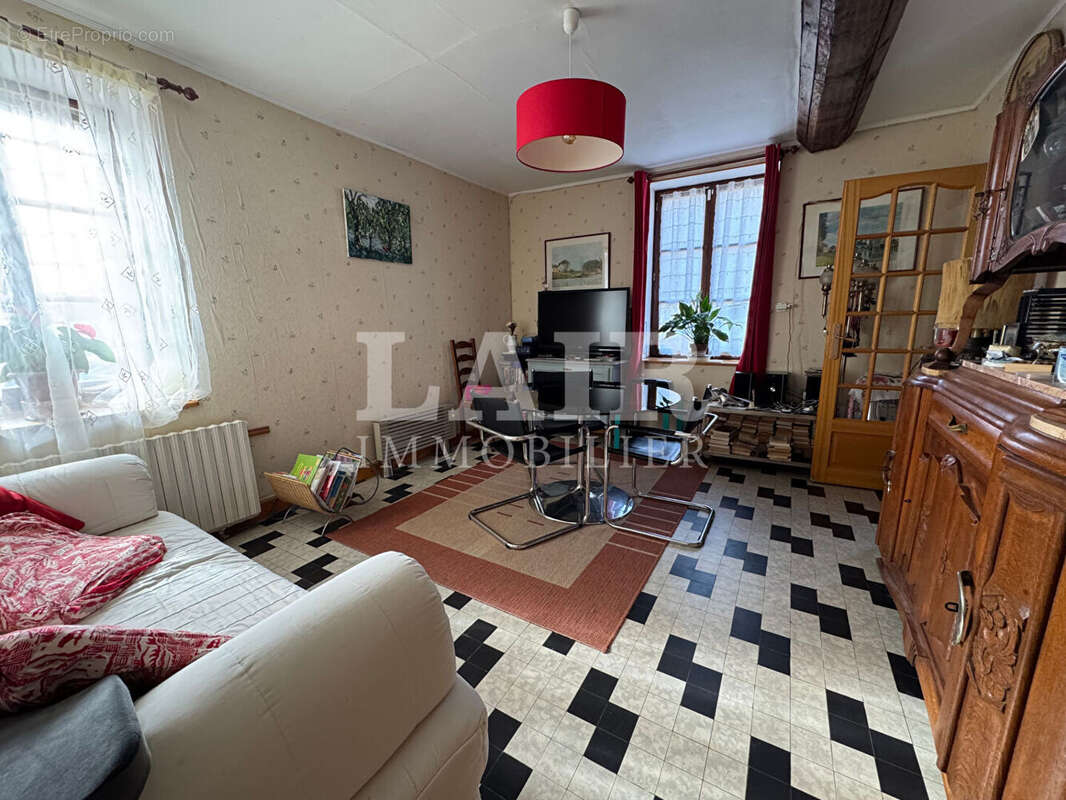 Maison de bourg au calme -Ref M13945 - photo 3