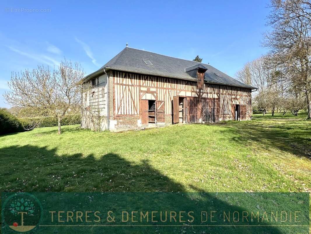 Maison à BOURG-ACHARD