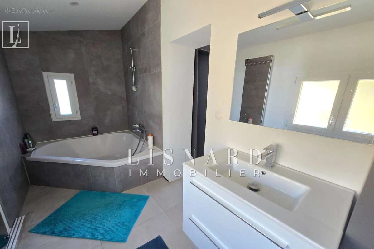 Maison 118 m² à Vallauris  - photo 8