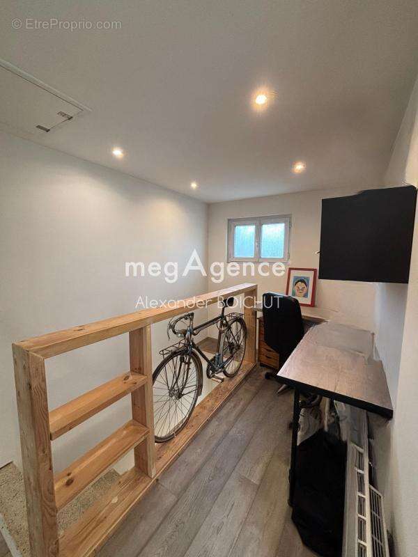 Maison à PEUPLINGUES