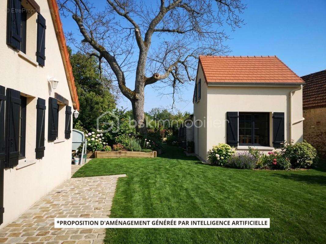 Grande maison en pierres à rénover - Terrain & dépendances - photo 5
