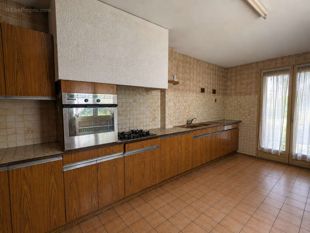 Maison de 132 m2 sur terrain divisible de 1 970 m2   Narbonne - photo 3