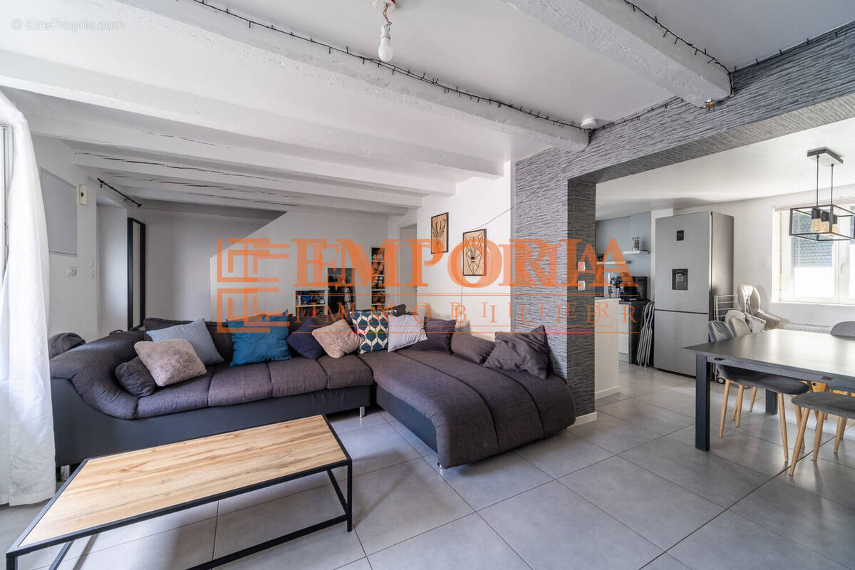 Maison 80 m² à Wittenheim  - photo 1