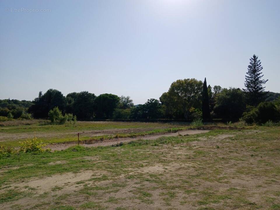 Terrain à AUBAIS