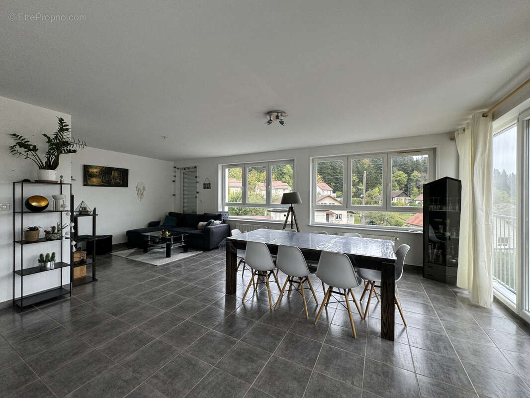 Appartement à MAICHE