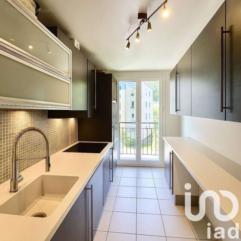 Photo 4 - Appartement à LE PLESSIS-TREVISE