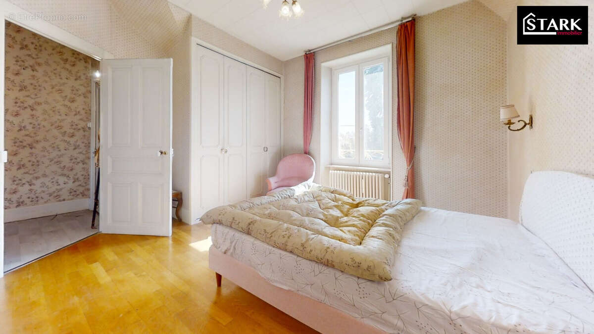 Maison 140 m² à Lure  - photo 9